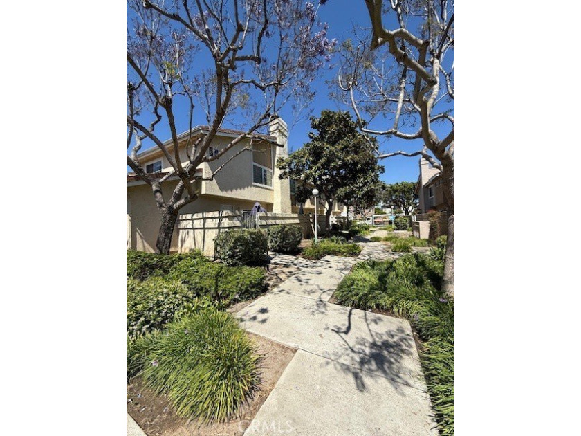 Charming 2 Bedroom, 2 Bath Condo in Quiet Oxnard Community - Beach Condo for sale in Oxnard, California on Beachhouse.com