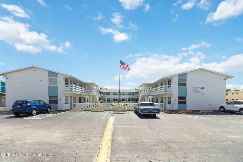 Beautifully updated and fully furnished 1 bedroom and 1 bathroom - Beach Condo for sale in Cape Canaveral, Florida on Beachhouse.com