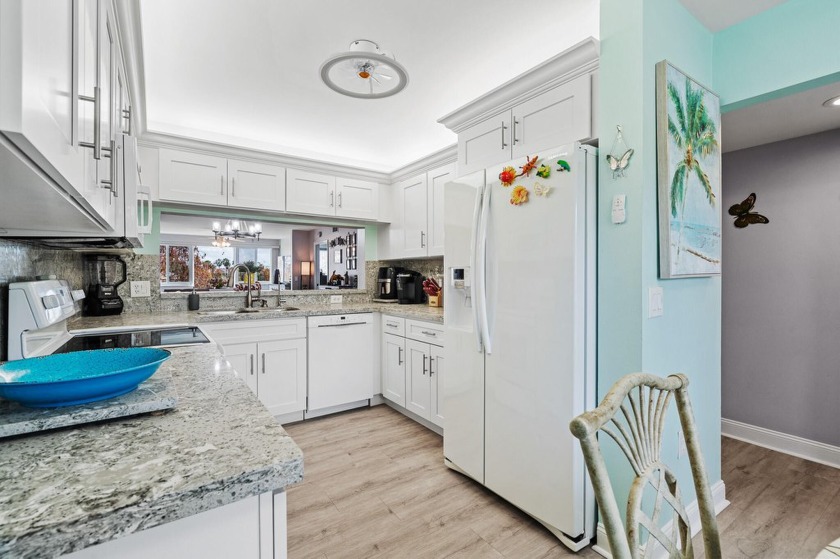 Welcome home to this beautifully furnished turnkey condo. This 2 - Beach Condo for sale in Tamarac, Florida on Beachhouse.com