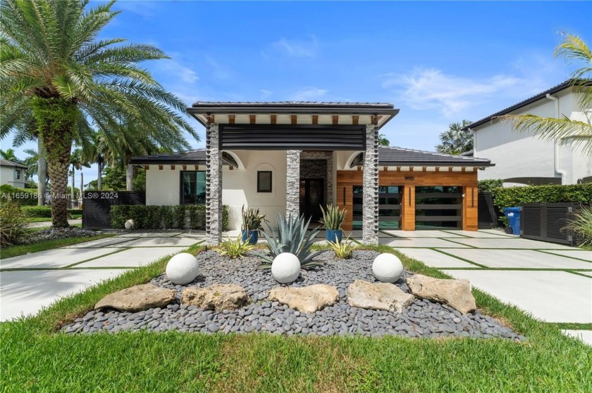 Step into this completely remodeled luxury home, designed for - Beach Home for sale in Miami, Florida on Beachhouse.com