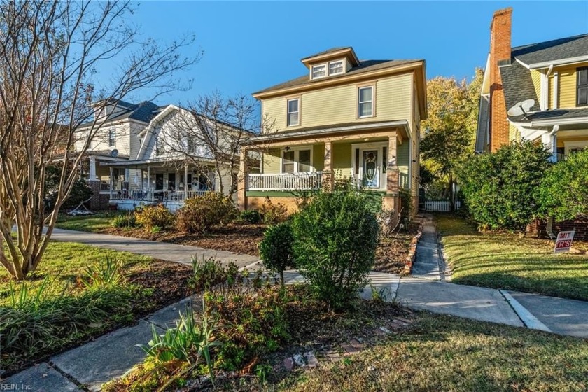 Discover your ideal home nestled in the heart of historic Cape - Beach Home for sale in Cape Charles, Virginia on Beachhouse.com