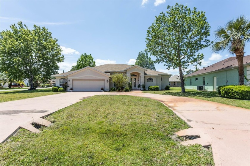 Huge Price Improvement! Golf Lovers Delight. Golf Course near - Beach Home for sale in Palm Coast, Florida on Beachhouse.com