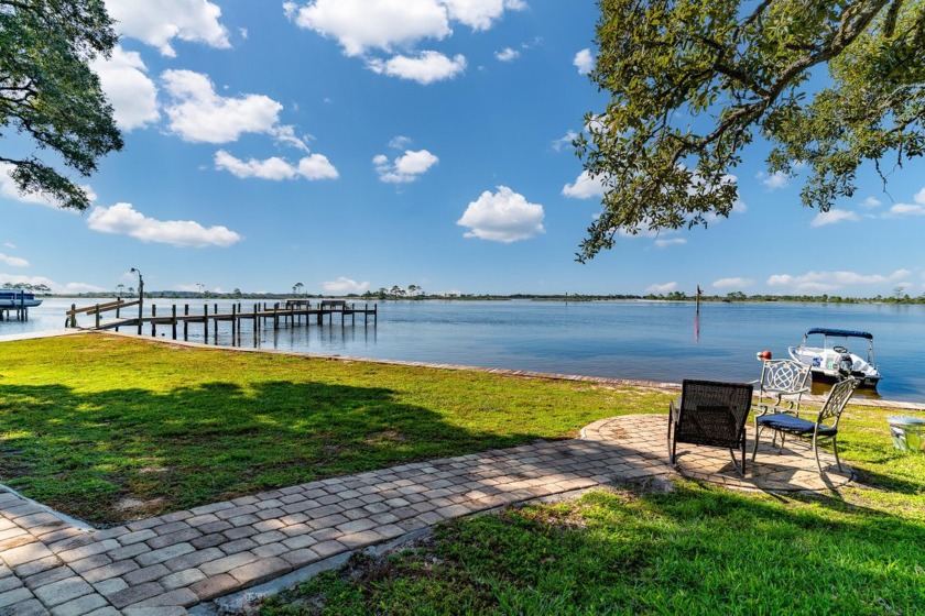 Living on the waterfront just minutes from Hurlburt Field - Beach Condo for sale in Mary Esther, Florida on Beachhouse.com