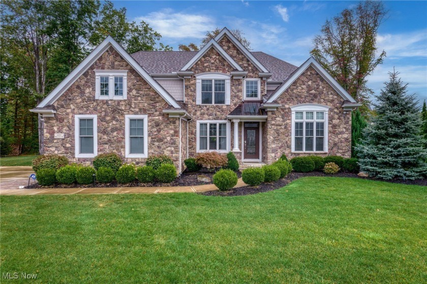 Elegant Kopf-built Legacy Pointe home offering over 4,100 sq ft - Beach Home for sale in Avon Lake, Ohio on Beachhouse.com