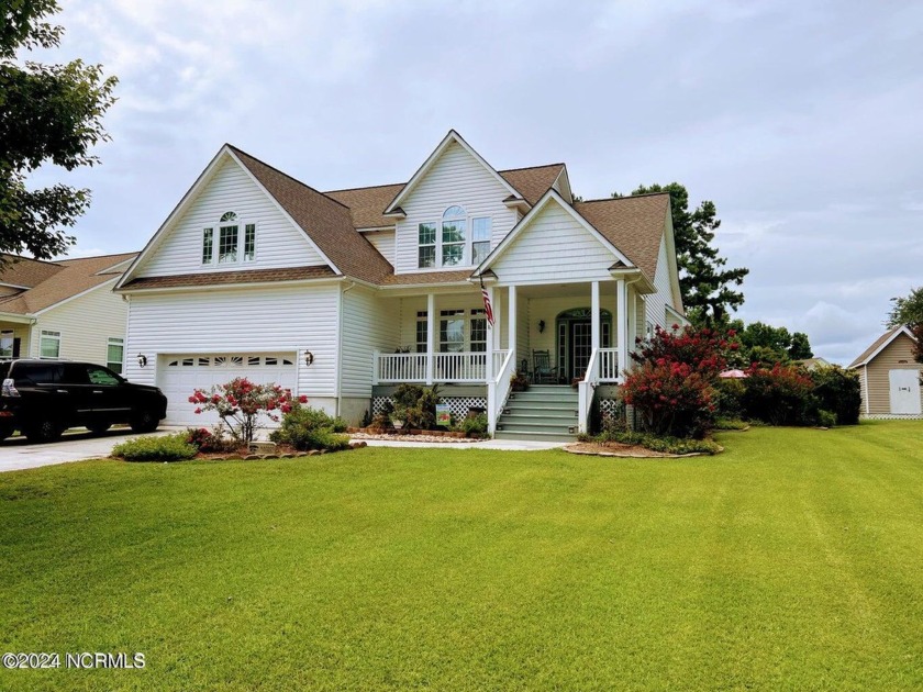 This is a boaters paradise!! Located in the waterfront, water - Beach Home for sale in Swansboro, North Carolina on Beachhouse.com