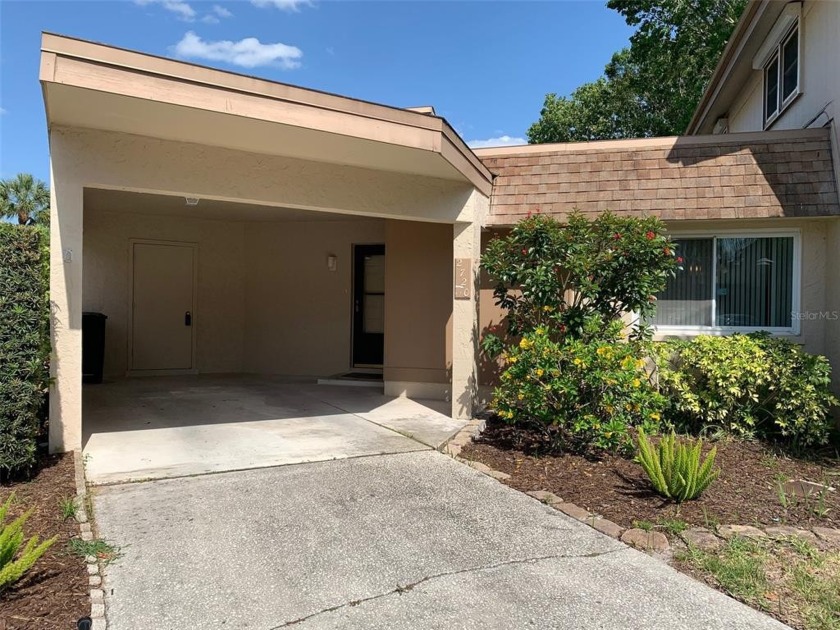 Don't miss this beautiful 2 bedroom, 2 bath villa-style condo in - Beach Condo for sale in Clearwater, Florida on Beachhouse.com