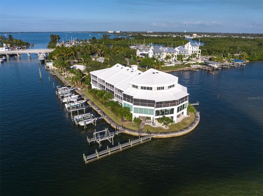 Stunning. Sophisticated. Sleek. Surrounded by water on all 3 - Beach Condo for sale in Palmetto, Florida on Beachhouse.com