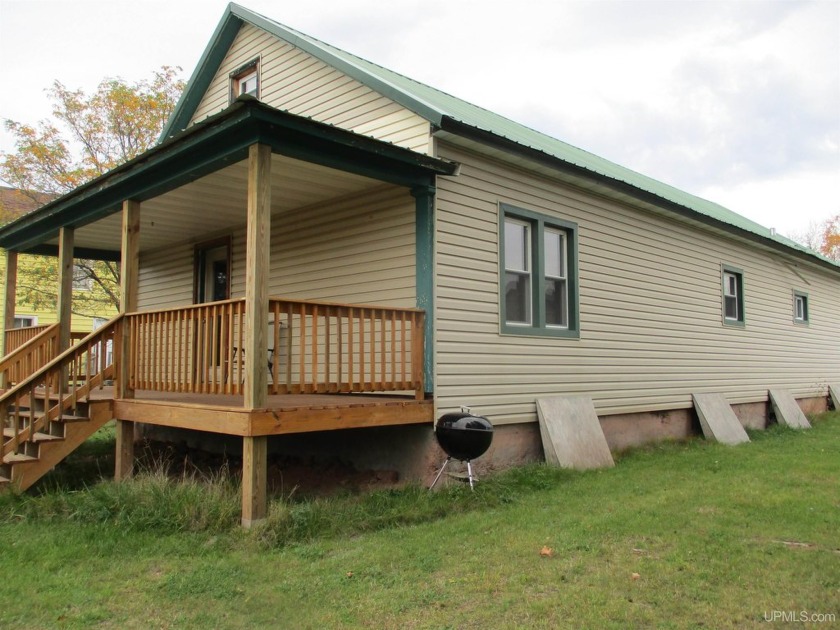 Great residential and relaxed  living.....in this, a quiet - Beach Home for sale in Ontonagon, Michigan on Beachhouse.com