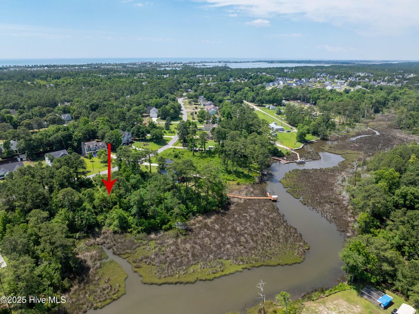 Beautiful 0.56-acre waterfront lot located in the highly - Beach Lot for sale in Sneads Ferry, North Carolina on Beachhouse.com