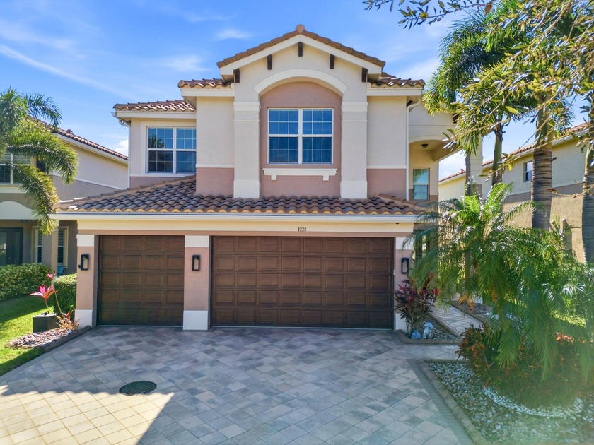 Stunning Isabella model 4BR/4BA home with den and upstairs loft - Beach Home for sale in Boynton Beach, Florida on Beachhouse.com