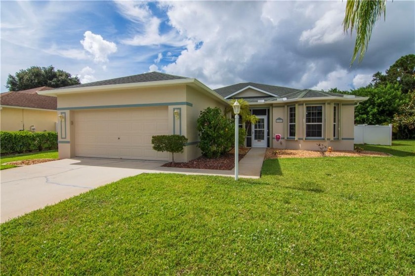 Beautiful pool home with 2 bedrooms, 2 baths and Den. Large - Beach Home for sale in Vero Beach, Florida on Beachhouse.com