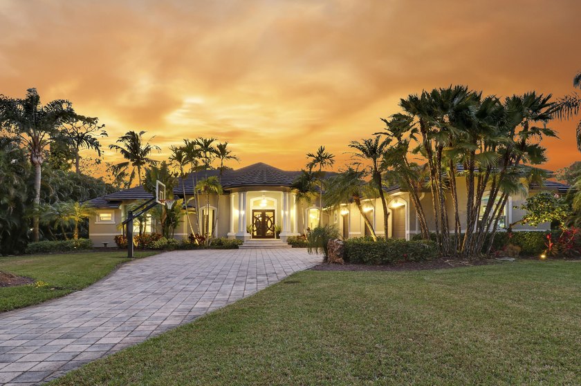 Serenity Awaits: Luxury Countryside Retreat with Peaceful - Beach Home for sale in Jupiter, Florida on Beachhouse.com