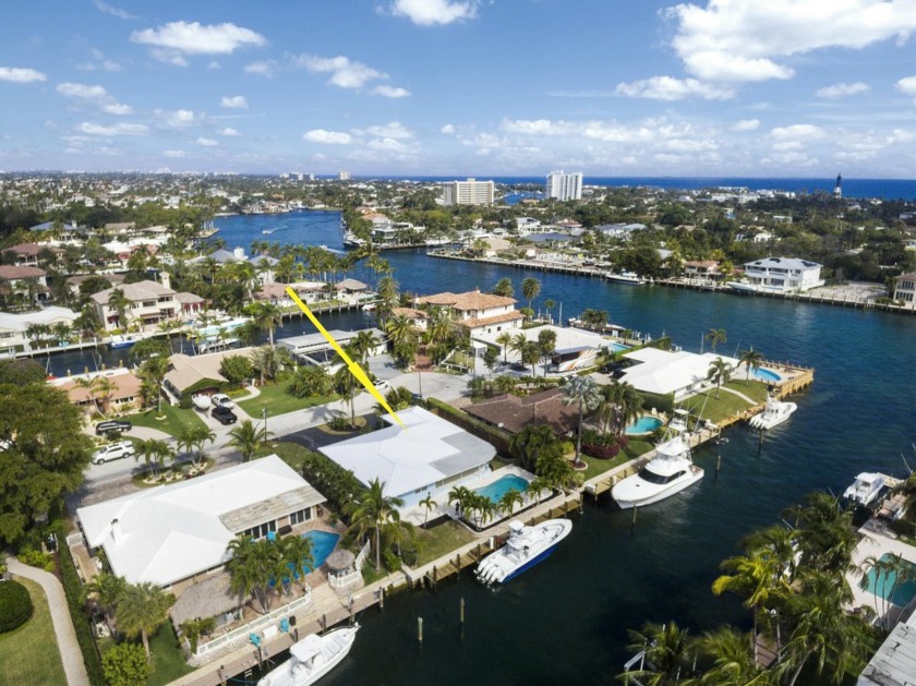 Spectacular Location in East Pompano! This ideal pool home with - Beach Home for sale in Pompano Beach, Florida on Beachhouse.com