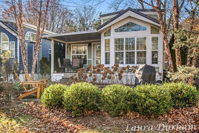 Charming Seasonal Retreat in Saugatuck - Your Perfect Getaway! - Beach Home for sale in Saugatuck, Michigan on Beachhouse.com