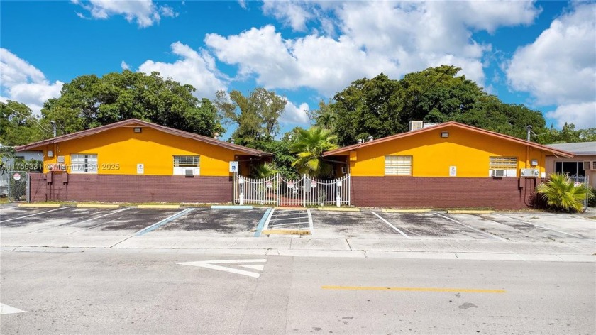 BRAND NEW ROOF!!
Fantastic investment opportunity awaits with - Beach Townhome/Townhouse for sale in Hallandale Beach, Florida on Beachhouse.com