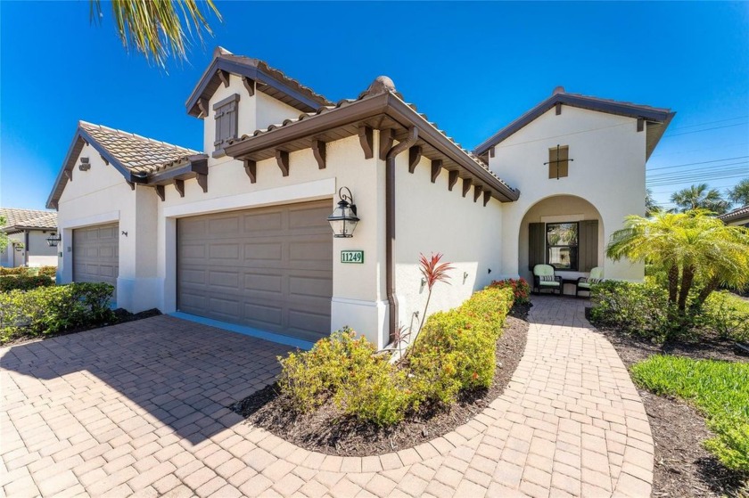 Welcome to this well-appointed 2-bedroom, 2-bath villa, located - Beach Home for sale in Englewood, Florida on Beachhouse.com