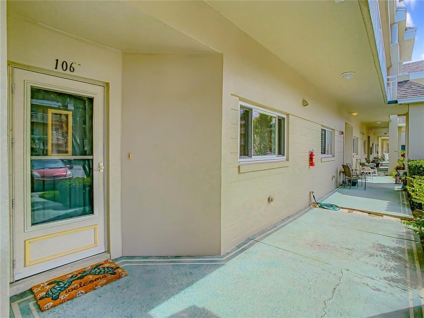 Welcome to Paradise! WELL-MAINTAINED 2 BR, 2 BA plus office/den - Beach Condo for sale in Clearwater, Florida on Beachhouse.com
