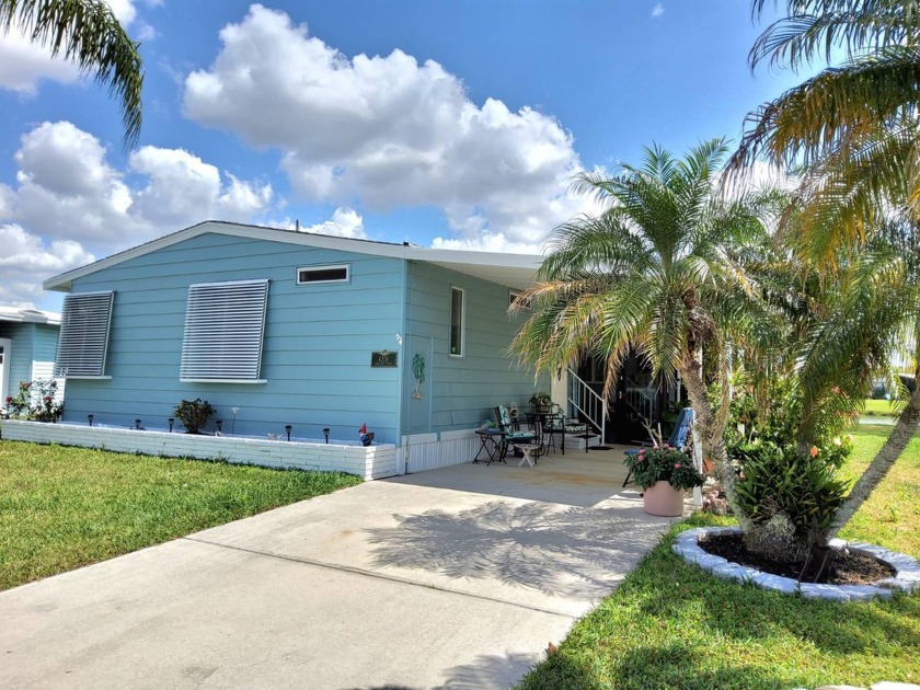 Discover the perfect retirement oasis in Colony Cove, Ellenton - Beach Home for sale in Ellenton, Florida on Beachhouse.com
