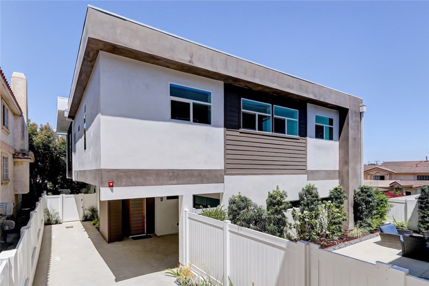 Welcome to 2321 Clark Lane #B, a stunning new construction home - Beach Townhome/Townhouse for sale in Redondo Beach, California on Beachhouse.com