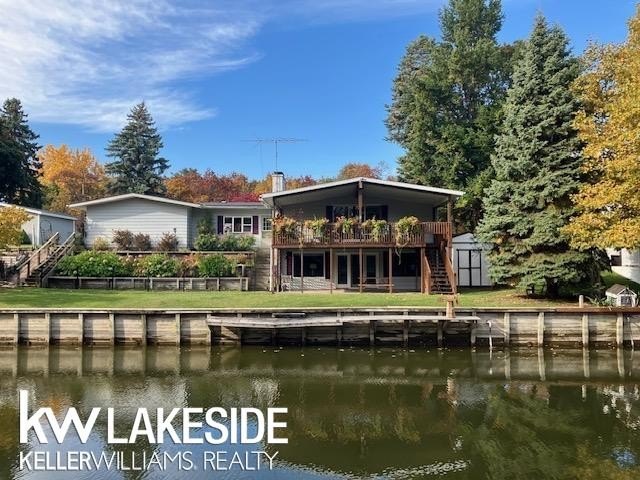 Elegant canal front home - 2 bedroom, 2.5 bathroom. Open concept - Beach Home for sale in Pigeon, Michigan on Beachhouse.com