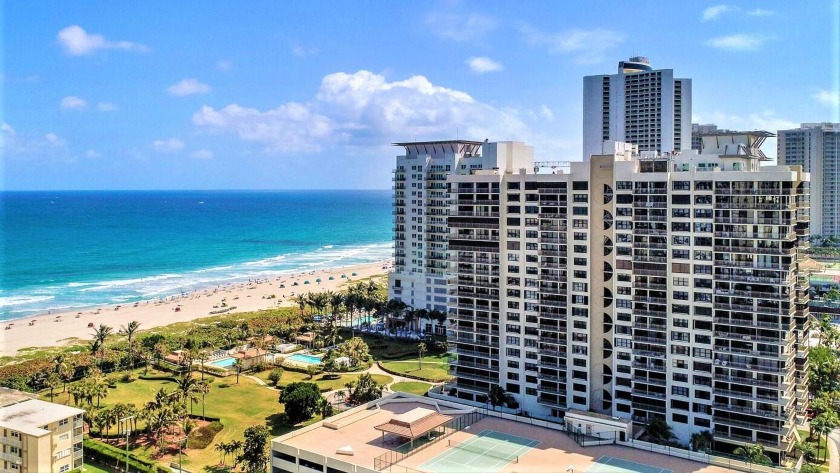 Great opportunity to own a condo on the desirable north side of - Beach Condo for sale in Riviera Beach, Florida on Beachhouse.com