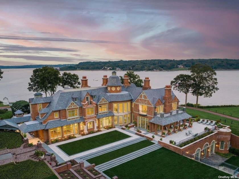 Presenting an unrivaled 14.6-acre waterfront estate known as - Beach Home for sale in Centre Island, New York on Beachhouse.com