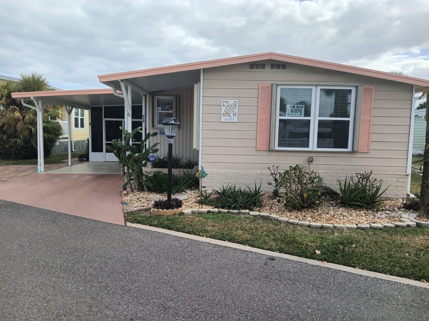 CAN'T BEAT THIS LOCATION!! -- Well-maintained Island Home with - Beach Home for sale in Melbourne Beach, Florida on Beachhouse.com