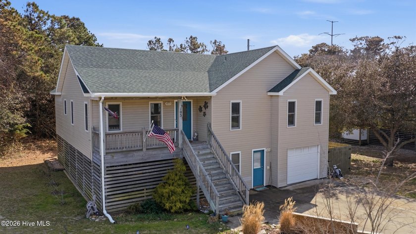Coastal living meets comfort in this well maintained 3 bedroom - Beach Home for sale in Kitty Hawk, North Carolina on Beachhouse.com