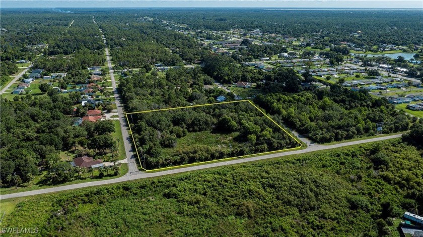 What a great opportunity to purchase 4 prime residential acres - Beach Acreage for sale in Lehigh Acres, Florida on Beachhouse.com
