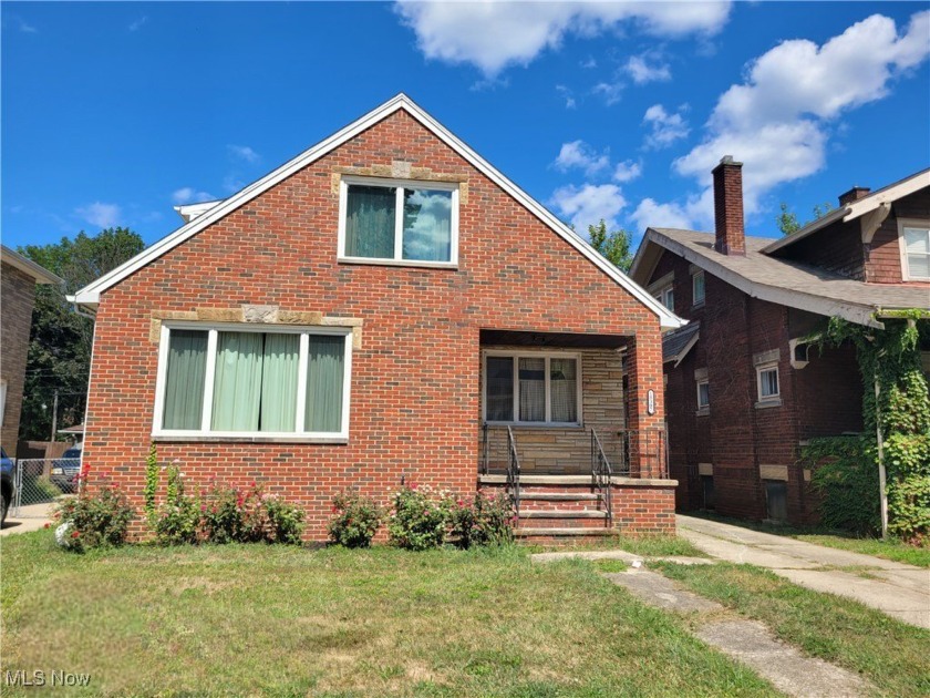 Welcome HOME*Incredible LOCATION on a Quiet Street located - Beach Home for sale in Cleveland, Ohio on Beachhouse.com