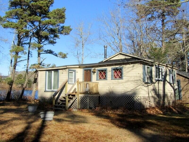 Escape to your waterfront retreat with this charming seasonal - Beach Home for sale in Phippsburg, Maine on Beachhouse.com