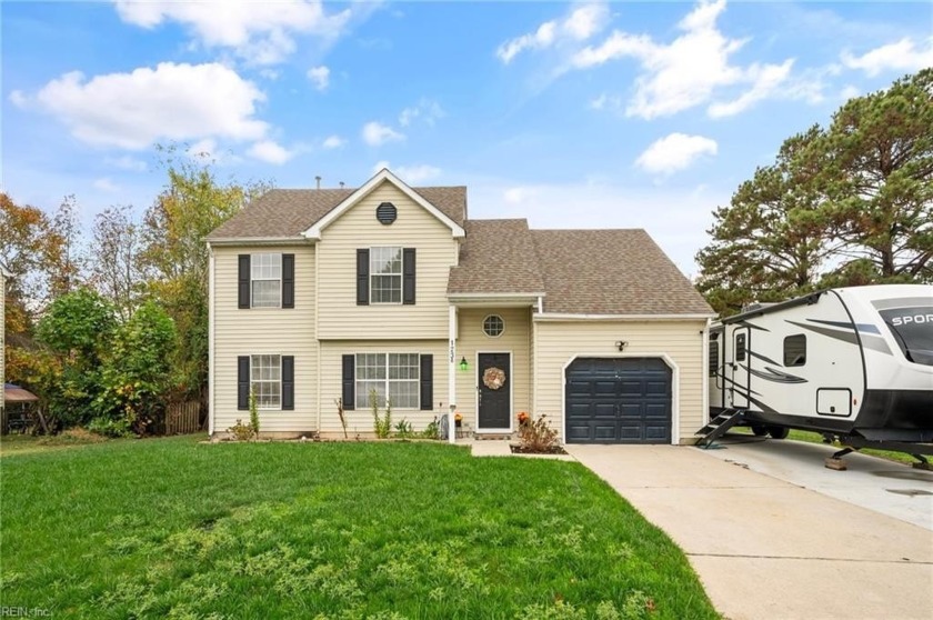 Come here first!!!! Beautifully maintained home in Berkshire - Beach Home for sale in Suffolk, Virginia on Beachhouse.com