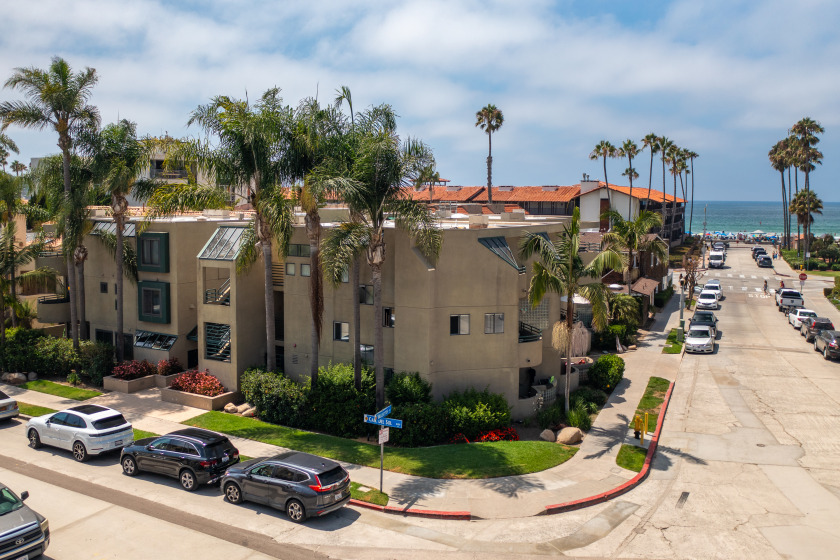 Charming La Jolla Shores Condo - Walk to Beach and - Beach Vacation Rentals in La Jolla, California on Beachhouse.com