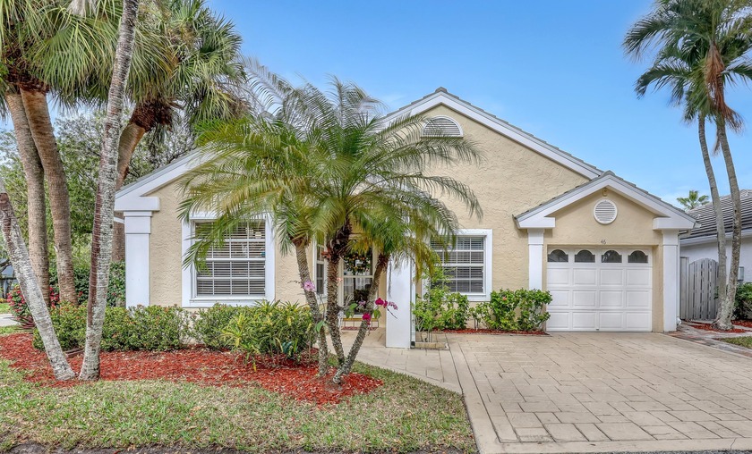 Updated & well maintained single-family home in Prestigious PGA - Beach Home for sale in Palm Beach Gardens, Florida on Beachhouse.com