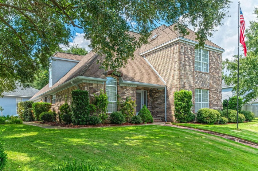 Nestled in the serene Lake Pointe subdivision of Shalimar, FL - Beach Home for sale in Shalimar, Florida on Beachhouse.com