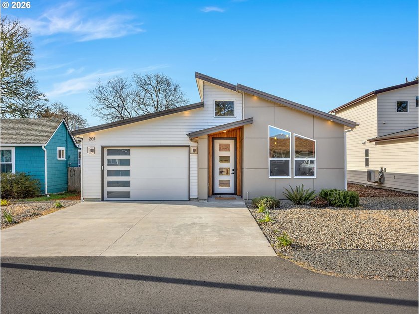 Better than new & elevated beyond builder grade, this turnkey - Beach Home for sale in Long Beach, Washington on Beachhouse.com