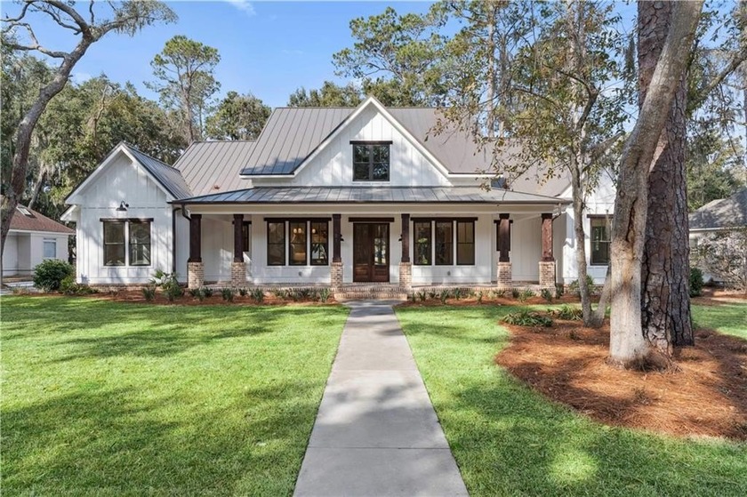 Thoughtfully designed and expertly crafted by Davenport Homes - Beach Home for sale in Saint Simons, Georgia on Beachhouse.com