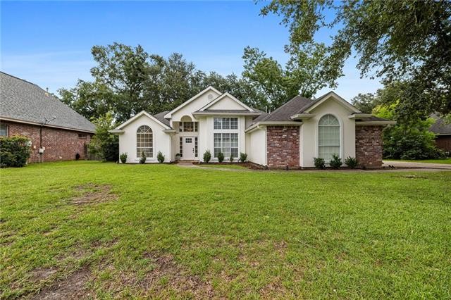 Welcome to your dream home in the highly sought-after Quail - Beach Home for sale in Mandeville, Louisiana on Beachhouse.com