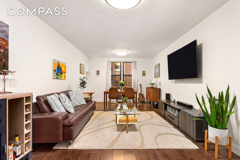 Oversized, Fully Renovated One-Bedroom in the Heart of the West - Beach Condo for sale in New York, New York on Beachhouse.com