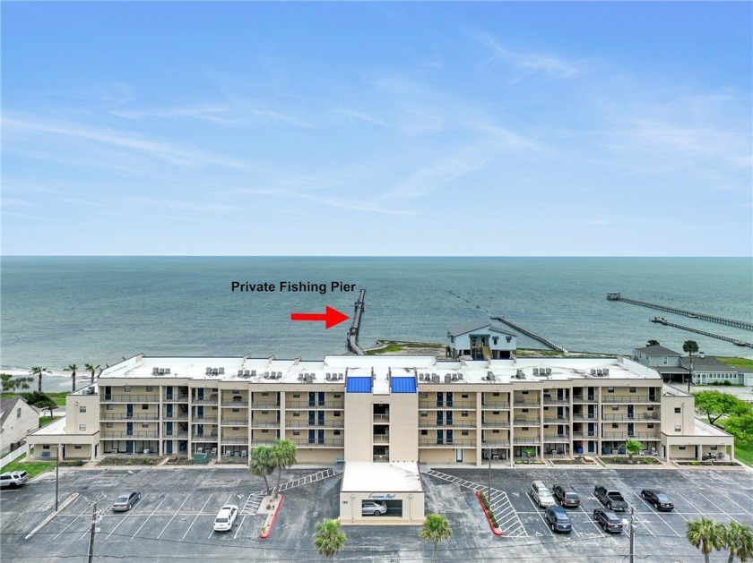 !!!UNBELEIVEABLE!!! TOP LEVEL, REMODELED, TWO BEDROOMS, TWO - Beach Condo for sale in Rockport, Texas on Beachhouse.com