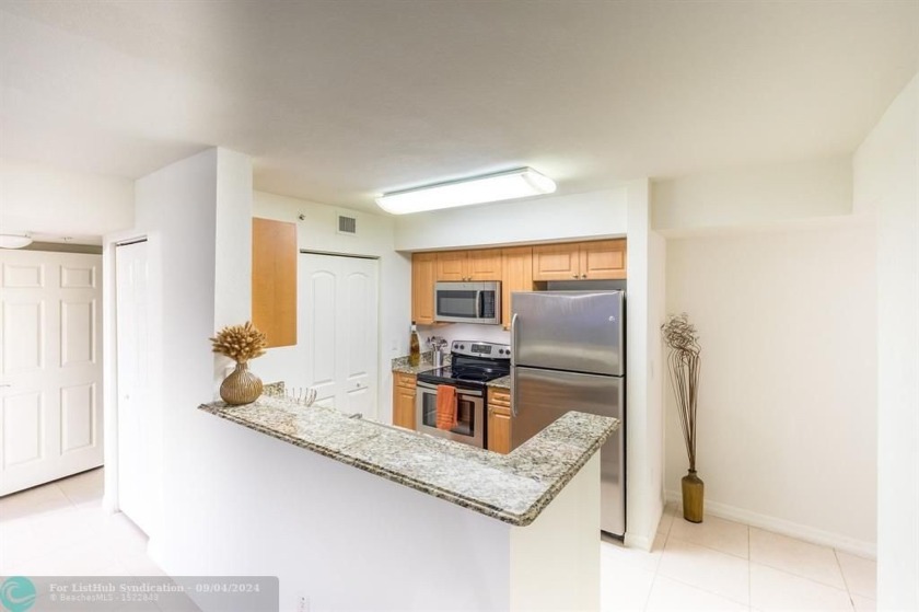 This well-maintained 2-bedroom, 2-bathroom condo is situated in - Beach Condo for sale in Boynton Beach, Florida on Beachhouse.com