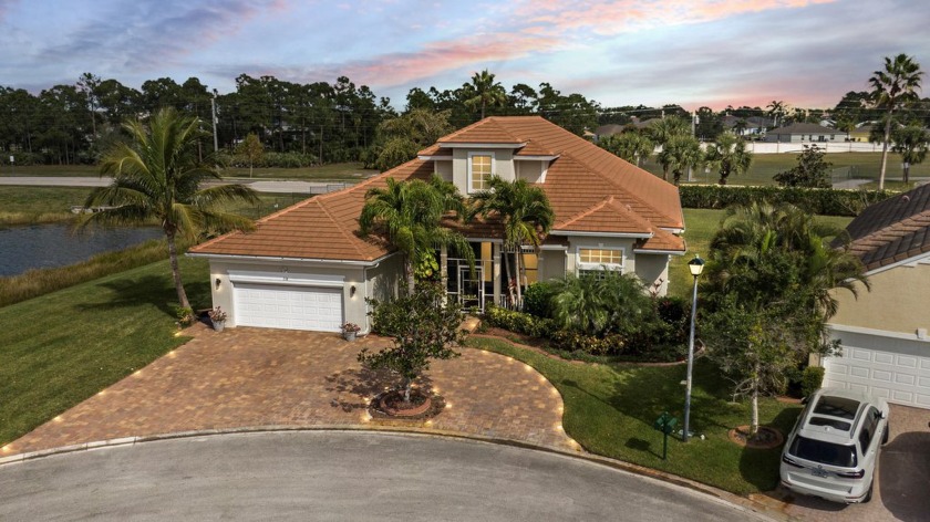 Stunning fully upgraded 4-bedroom + Office/possible 5th bedroom - Beach Home for sale in Port Saint Lucie, Florida on Beachhouse.com