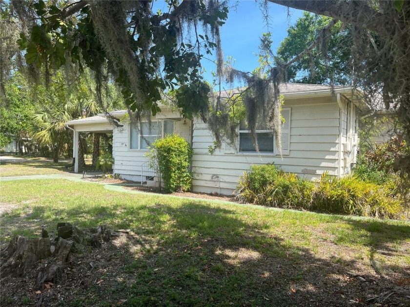 Charming 1950s Florida Ranch-Style Home with Separate - Beach Home for sale in Sarasota, Florida on Beachhouse.com