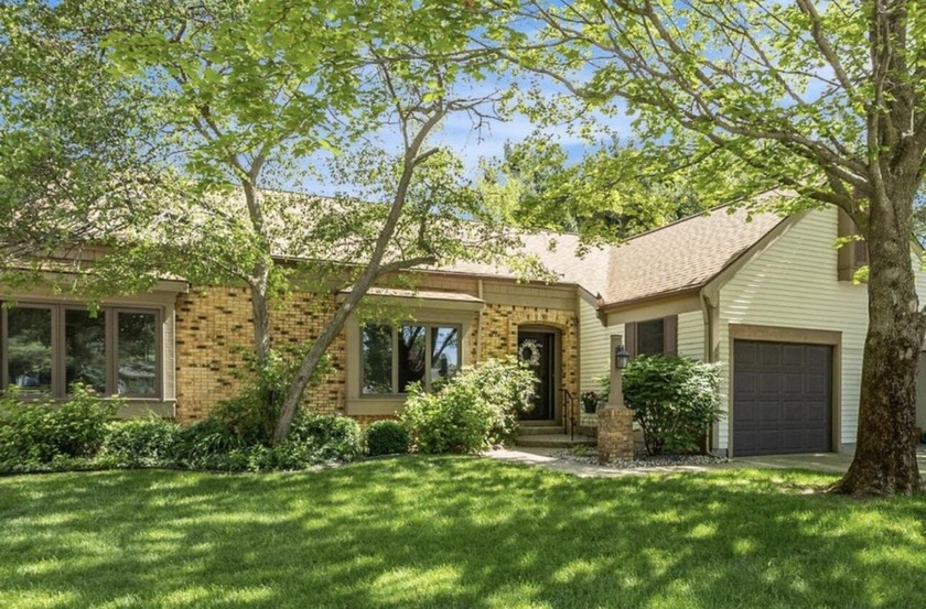 Welcome to this beautiful 3-bedroom, 3-bath condo in Dogwood - Beach Condo for sale in Spring Lake, Michigan on Beachhouse.com