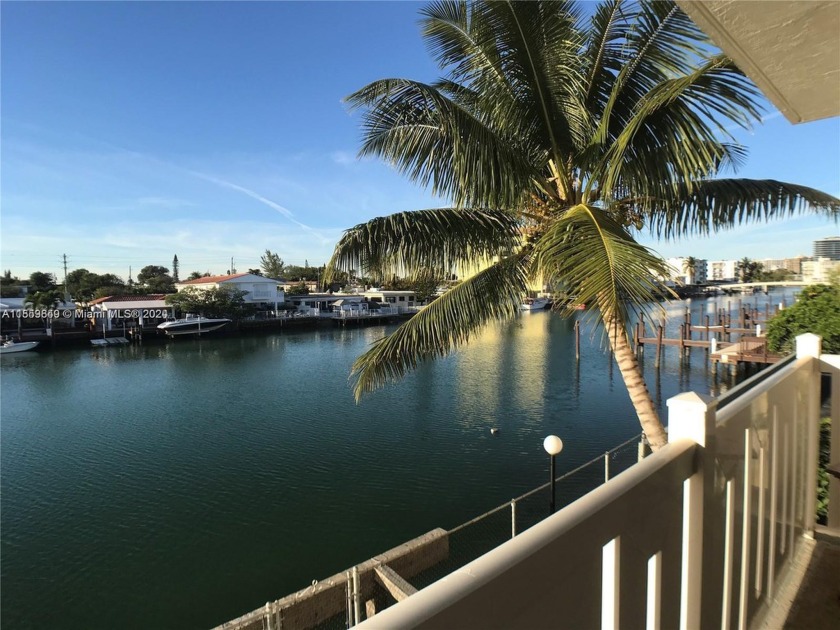 Completely remodeled 2 bed, 1.5 bath condo with canal water - Beach Condo for sale in Miami Beach, Florida on Beachhouse.com