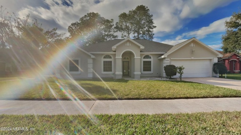 Beautiful 3/2/2 home located directly on the prestigious golf - Beach Home for sale in Jacksonville, Florida on Beachhouse.com