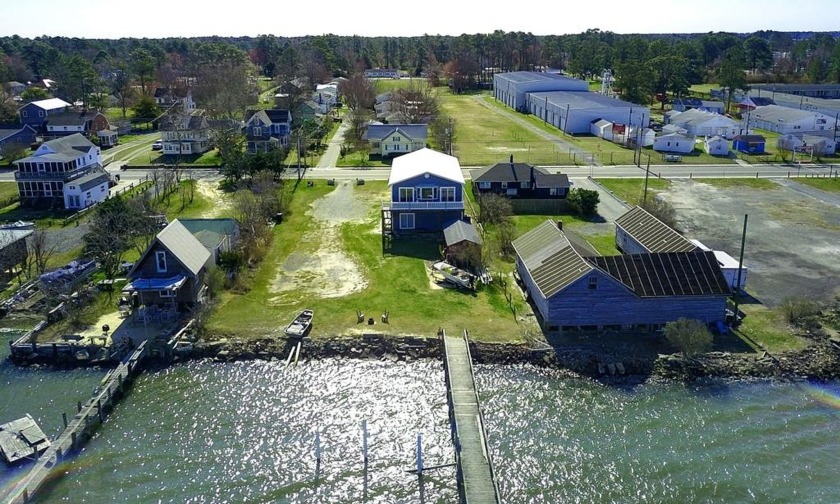 COMMERCIAL WATERFRONT* One-of-a-Kind Unique property with SO - Beach Home for sale in Chincoteague Island, Virginia on Beachhouse.com
