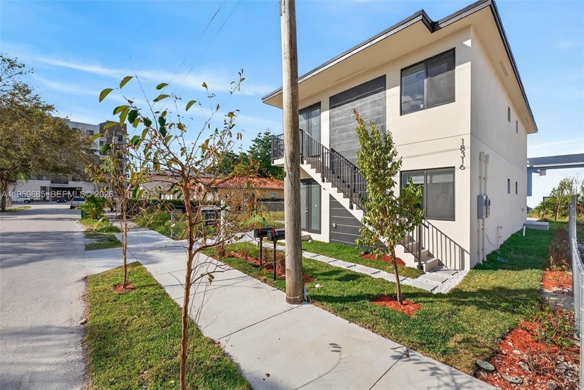 Beautiful NEW CONSTRUCTION Duplex in highly desired West - Beach Townhome/Townhouse for sale in Miami, Florida on Beachhouse.com