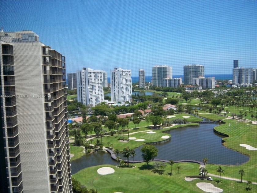 2 BEDROOMS 2 BATHROOMS APARTMENT [OCATED IN THE 24TH FLOOR - Beach Condo for sale in Aventura, Florida on Beachhouse.com