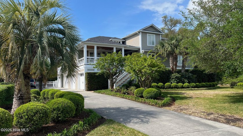 This coastal-designed 4 BR, 3.5 bath residence is a perfect home - Beach Home for sale in Wilmington, North Carolina on Beachhouse.com